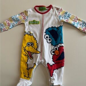 Vintage Sesame Street Kids One Piece - Colorful Character Design